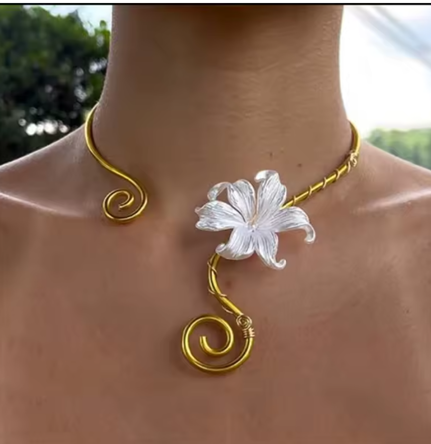 Collar Flor de Iris