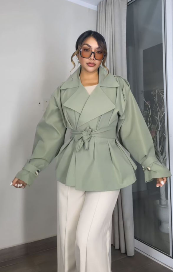 Chaqueta Minimilista