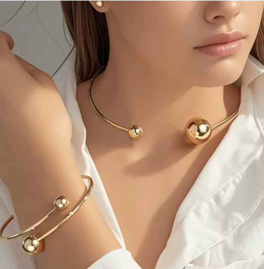 Minimalista Dorado Joyeria